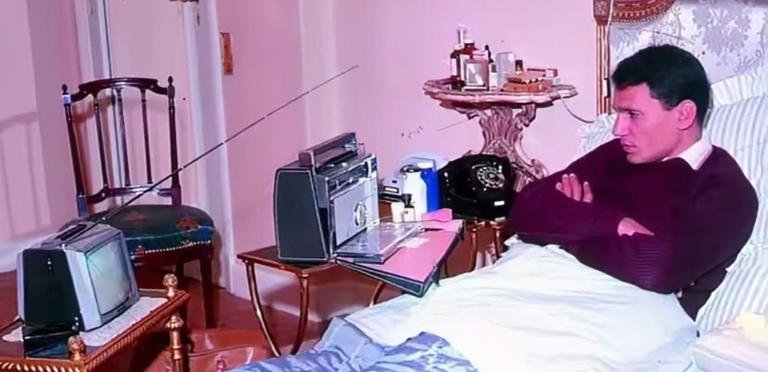 بعد الصورة المثيرة للجدل على سرير العندليب.. شروط جديدة لزيارة منزل عبد الحليم حافظ