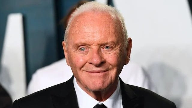 أنتوني هوبكينز يستعد لإطلاق أول ألبوماته الموسيقية الكلاسيكية بعمر 88 عاماً