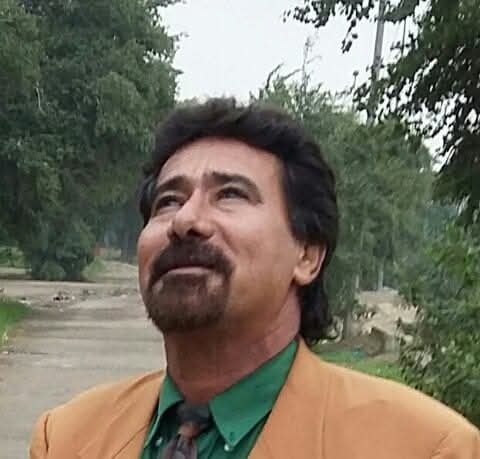 “الصداقة ، جبل شاهق لا يتسلقه إلا الأوفياء”أوليفر هولمز”