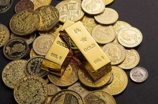 الذهب يهبط من أعلى مستوى في 3 أشهر