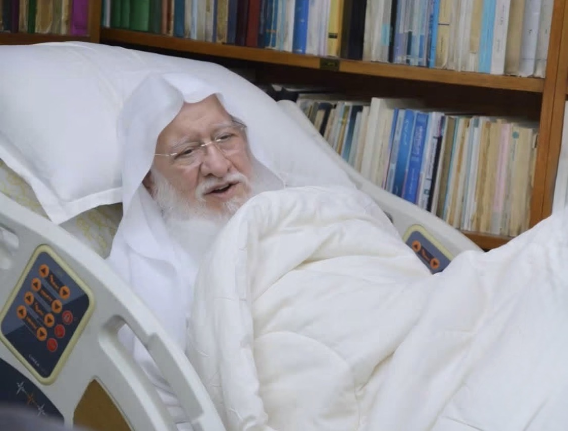 رئيس بعثة سفارة جمهورية العراق في هنغاريا يطمئن على صحة آية الله الفقيه السيد حسين إسماعيل الصدر