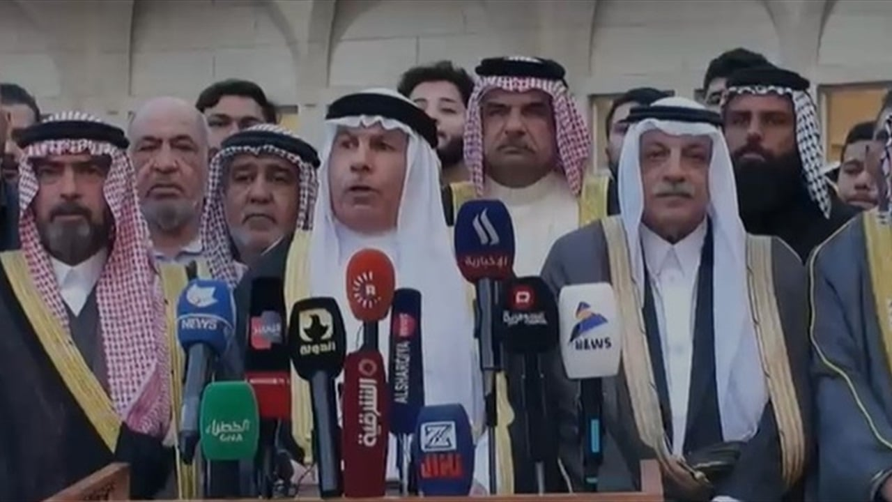 عشائر الدليم تحشد لموقف تضامني إثر واقعة الدورة وتشدد على معاقبة قاتل العميد بالإعدام.