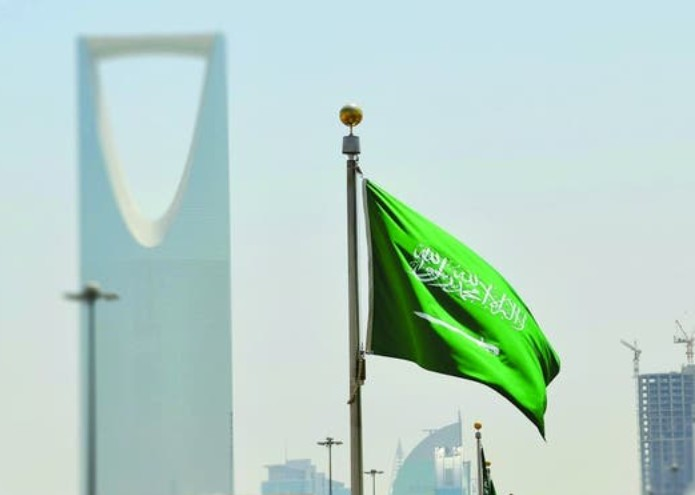 بلومبرغ: السعودية تسعى لاقتراض 8 مليارات دولار وسط تداعيات حرب إيران