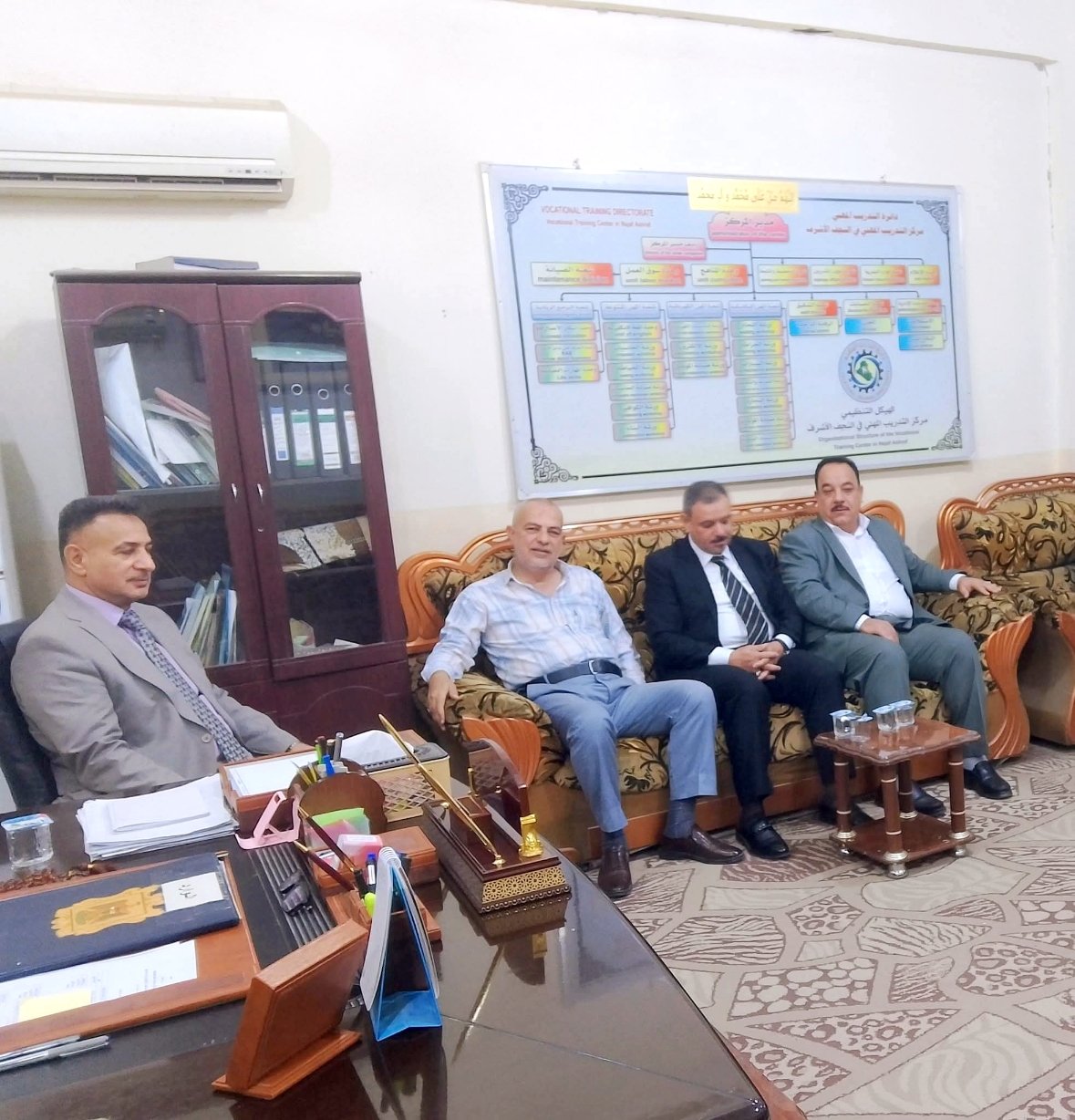 الصحة والسلامة المهنية تشارك في اجتماع دوري برئاسة معاون المحافظ للشؤون القانونية