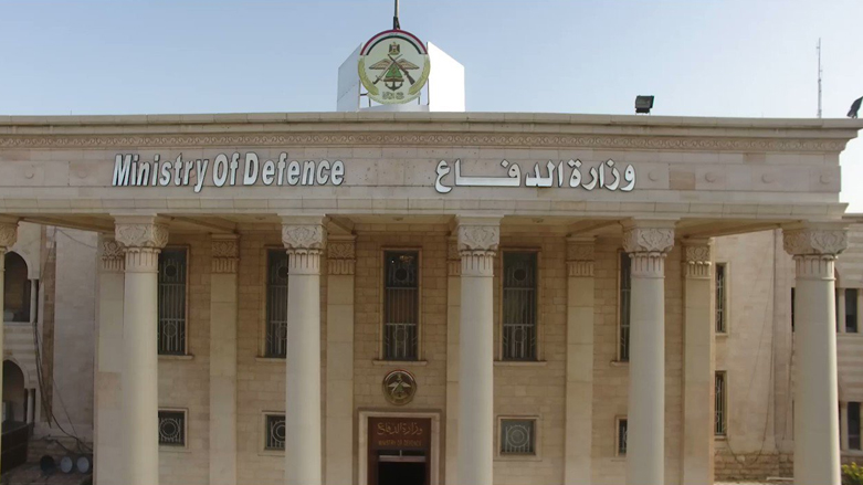 وزارة الدفاع: توجيهات من القائد العام بتقليص مدة تحديث منظومة الدفاع الجوي لتصبح ثلاث سنوات.