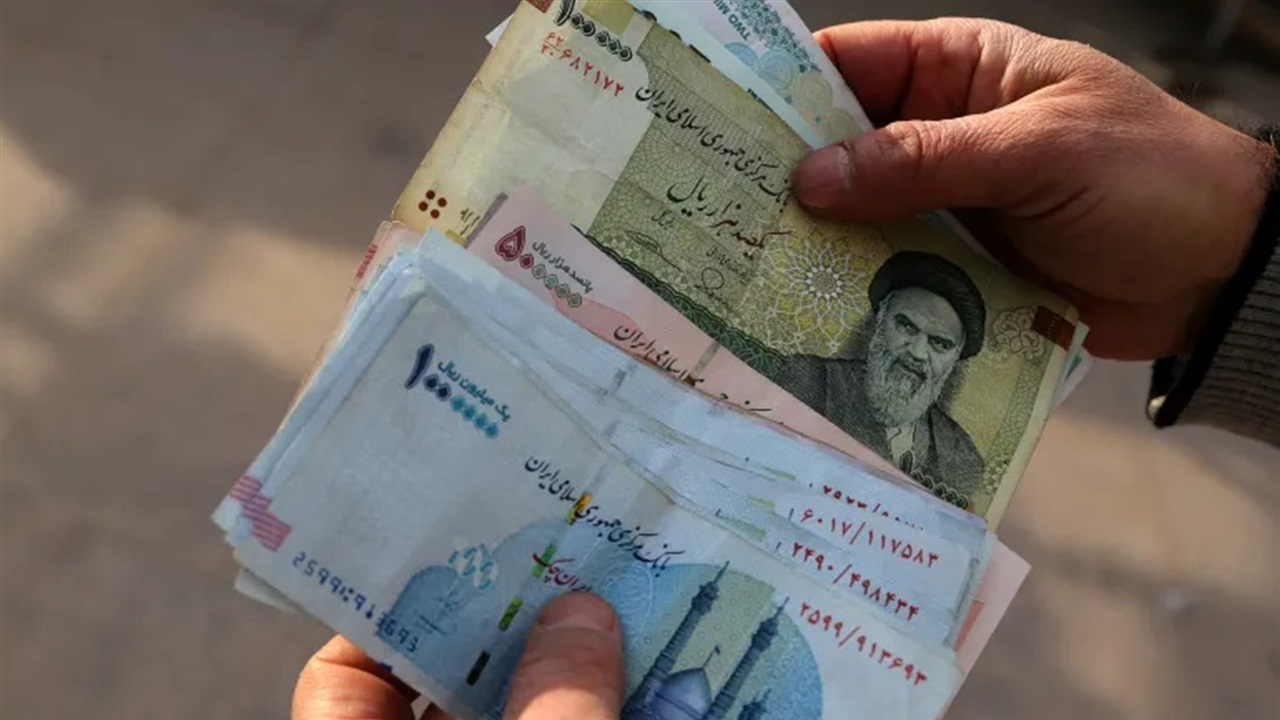 يف خنق الحصار أنفاس الريال الإيراني؟