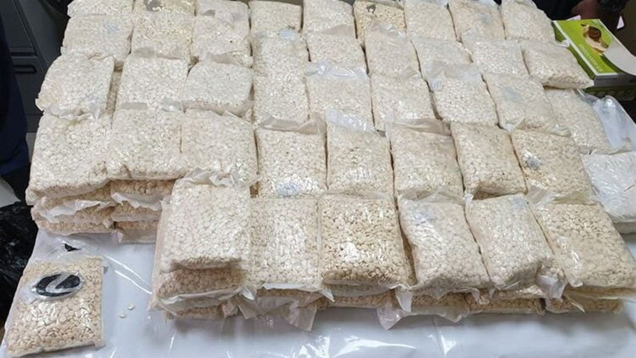 بتنسيق بين بغداد والسليمانية.. الإطاحة بشبكة دولية لتهريب المخدرات قبل عبورها الحدود