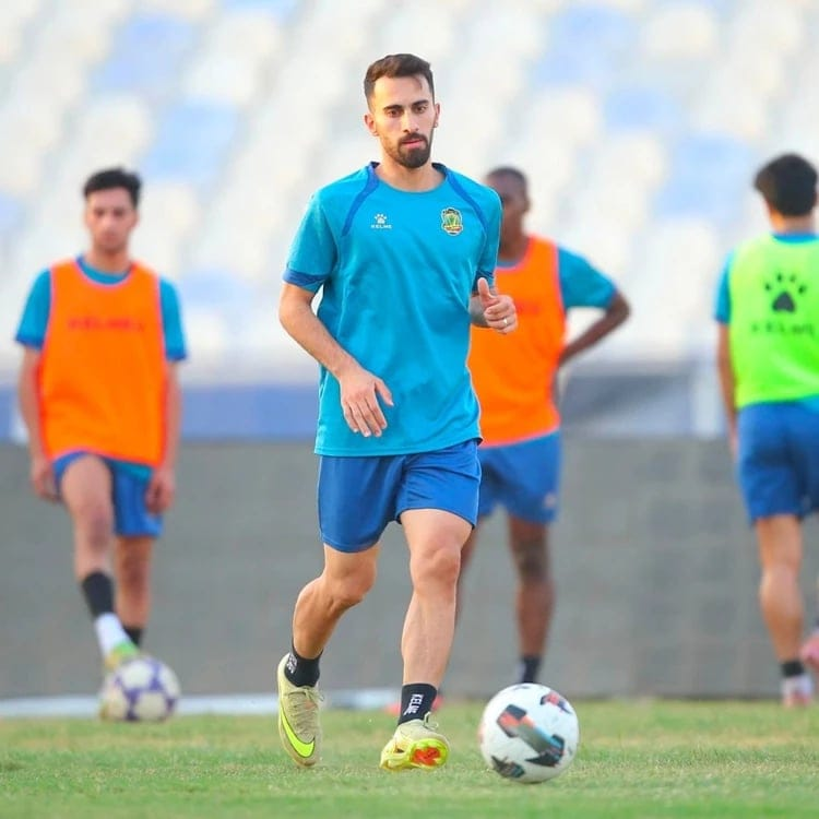 لاعب الشرطة: فريقنا يتحسن وهدفنا إسعاد الجماهير أمام أربيل