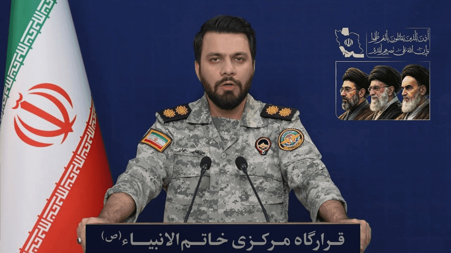 طهران تهدد بشن هجمات “أشد” على السفن الحربية الأمريكية رداً على محاصرة ناقلاتها