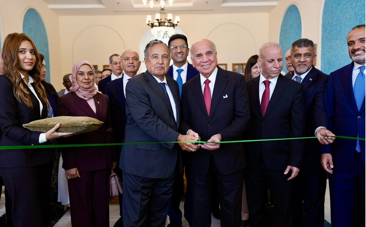 وزير الخارجية والأمين العام لجامعة الدول العربية يفتتحان المبنى العراقي في مقر الجامعة بالقاهرة