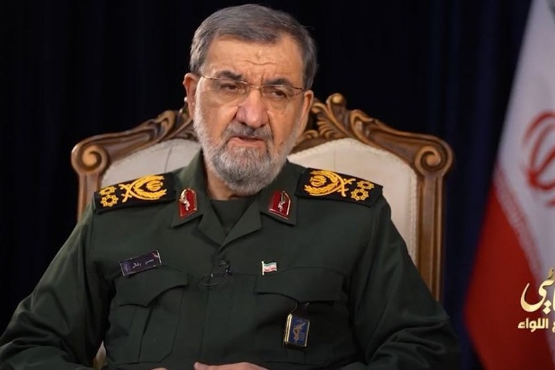 محسن رضائي: واشنطن تلقت تحذيراً واضحاً من الصواريخ الإيرانية الجديدة