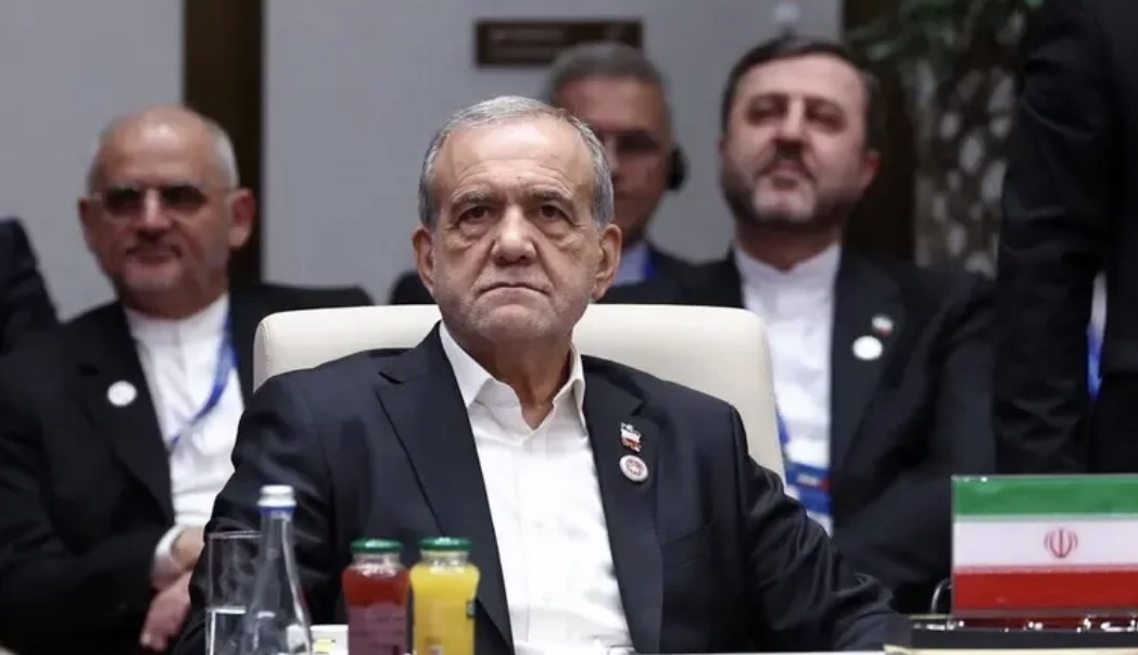 بزشكيان يلمح لاحتمال فتح هرمز إذا أنهت واشنطن الحصار