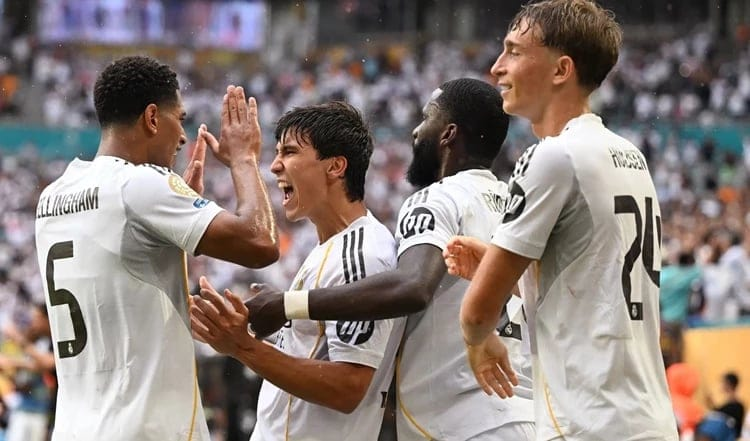 ريال مدريد يعلن انتقال مانويل أنخيل إلى فولهام