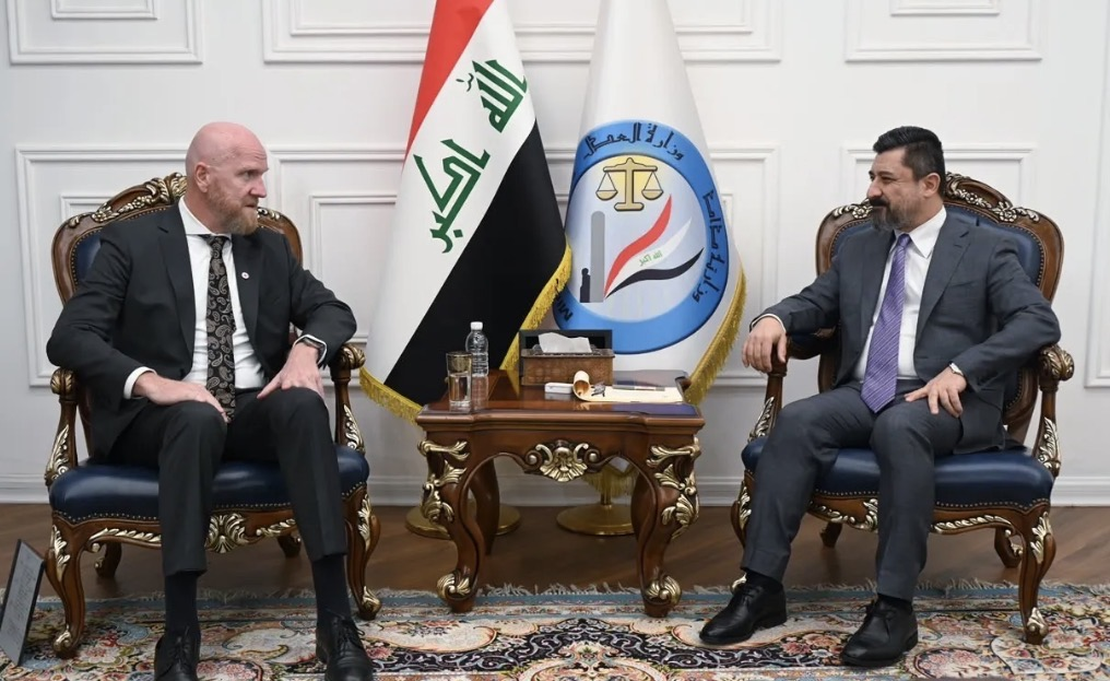 العراق والصليب الأحمر يبحثان ملف الأطفال الاجانب المصاحبين لأمهاتهم والسجناء المنقولين من سوريا