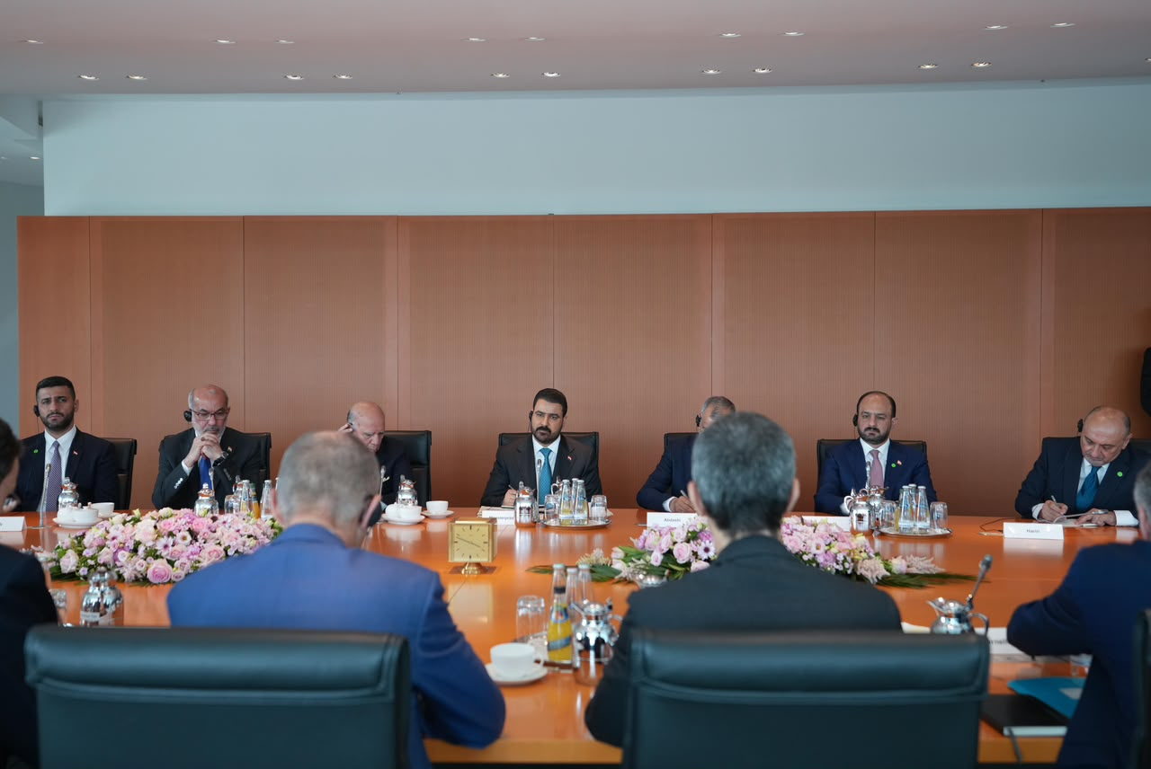 الزيدي والمستشار الألماني يرعيان مراسم توقيع اتفاقية مبادئ تعاون الطاقة في العراق- المرحلة الرابعة بين وزارة الكهرباء وشركة سيمنز