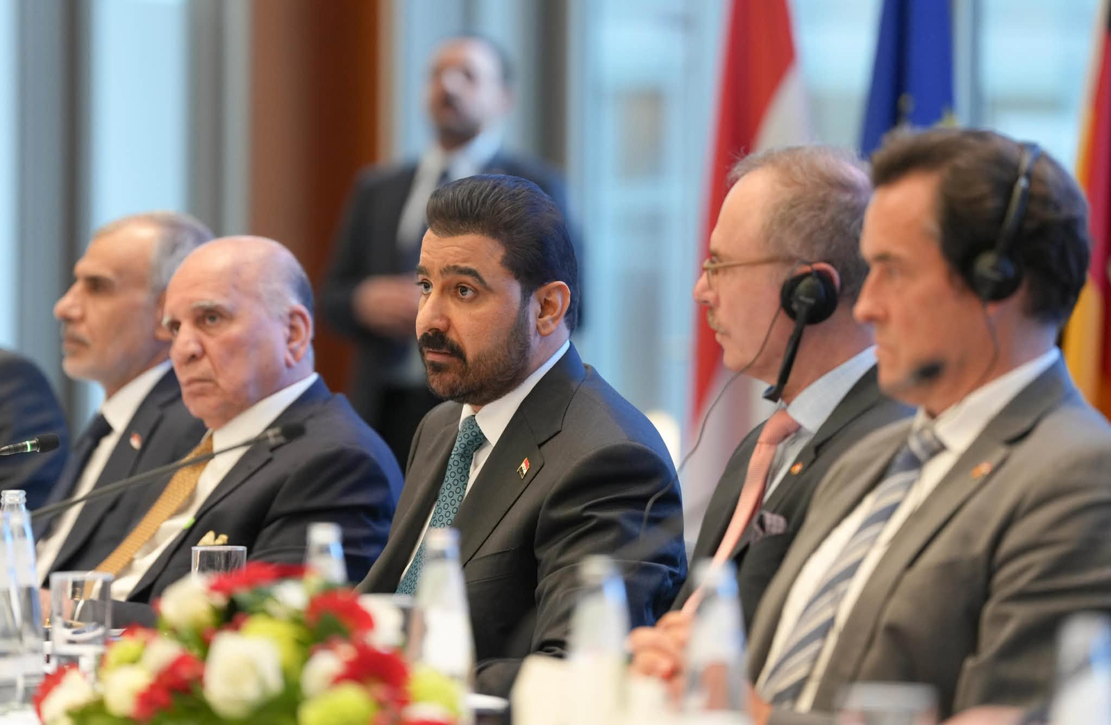 رئيس الوزراء: العراق ينعم باستقرار سياسي واقتصادي ونظام ديمقراطي يدعم عمل المؤسسات