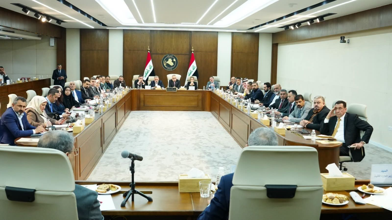 وزير الزراعة يبحث مع اللجنة المالية النيابية مستحقات الفلاحين ودعم القطاع الزراعي