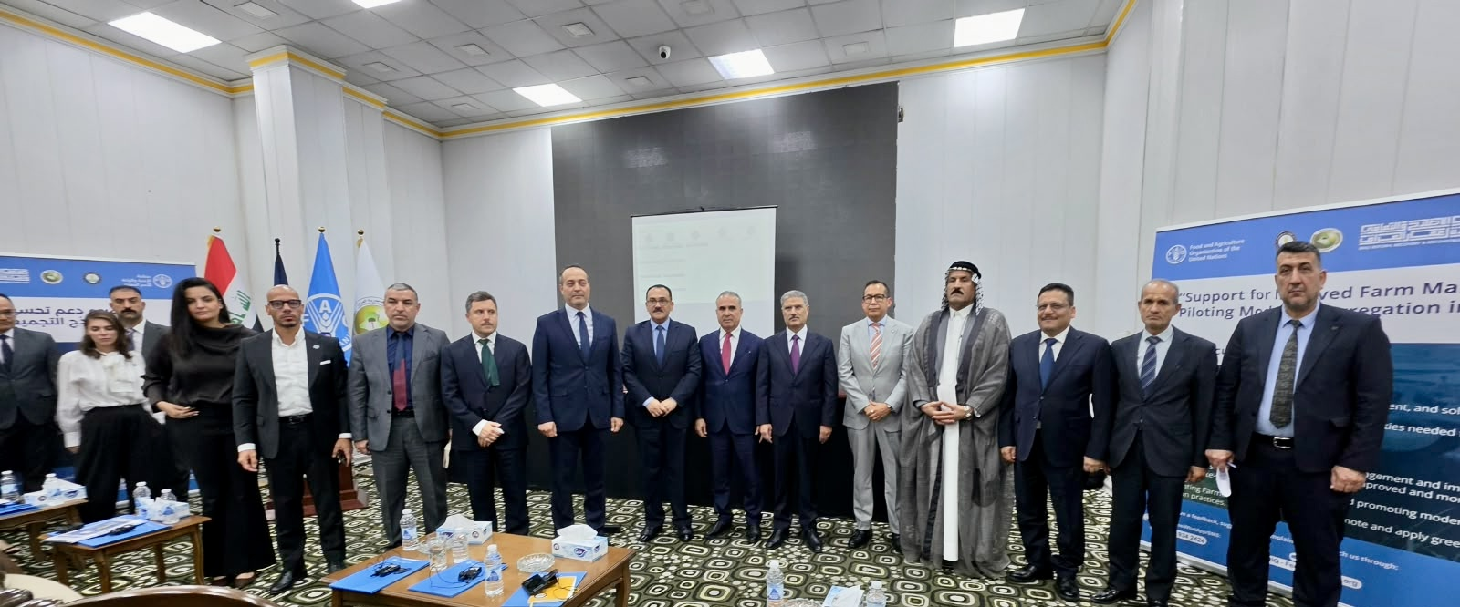 أكد المستشار الأمني لرئيس مجلس الوزراء قاسم الأعرجي على أهمية الدور الوطني للعشائر العراقية في دعم مؤسسات الدولة .