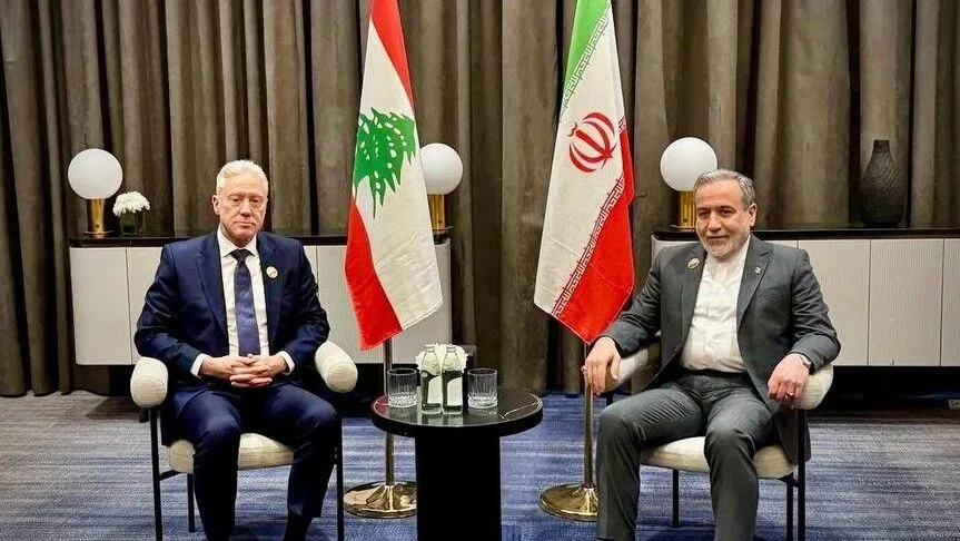 الخارجية اللبنانية: رجي أجرى “نقاشا صريحا” مع عراقجي في بغداد