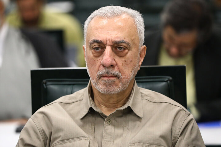 البرلمان الإيراني يصوّت على منح الثقة لمهرداد أخلاقي وزيراً للدفاع
