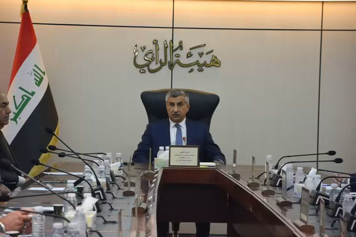 وزير الثقافة يلتقي الكادر المُتقدم في الوزارة ويؤكد أولوية المُثقفين والفنانين والأدباء في خُطط الارتقاء بالمشهد الثقافي العراقي