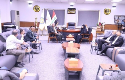 رئيس جامعة البصرة يبحث مع وفد نيابي ونفطي مشروع مسار أنبوب الغاز الجاف في موقع كرمة علي