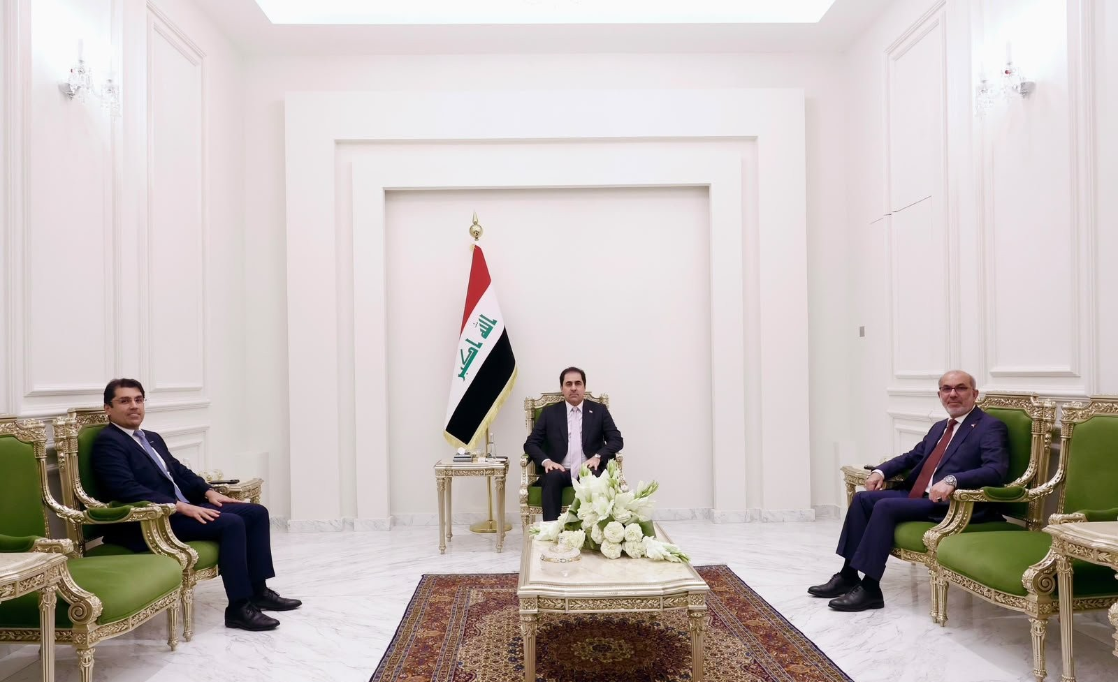 المندلاوي: برنامج العمل الحكومي خلال المرحلة المقبلة قائم على اولوية دعم وزارة النفط والشركات الرصينة