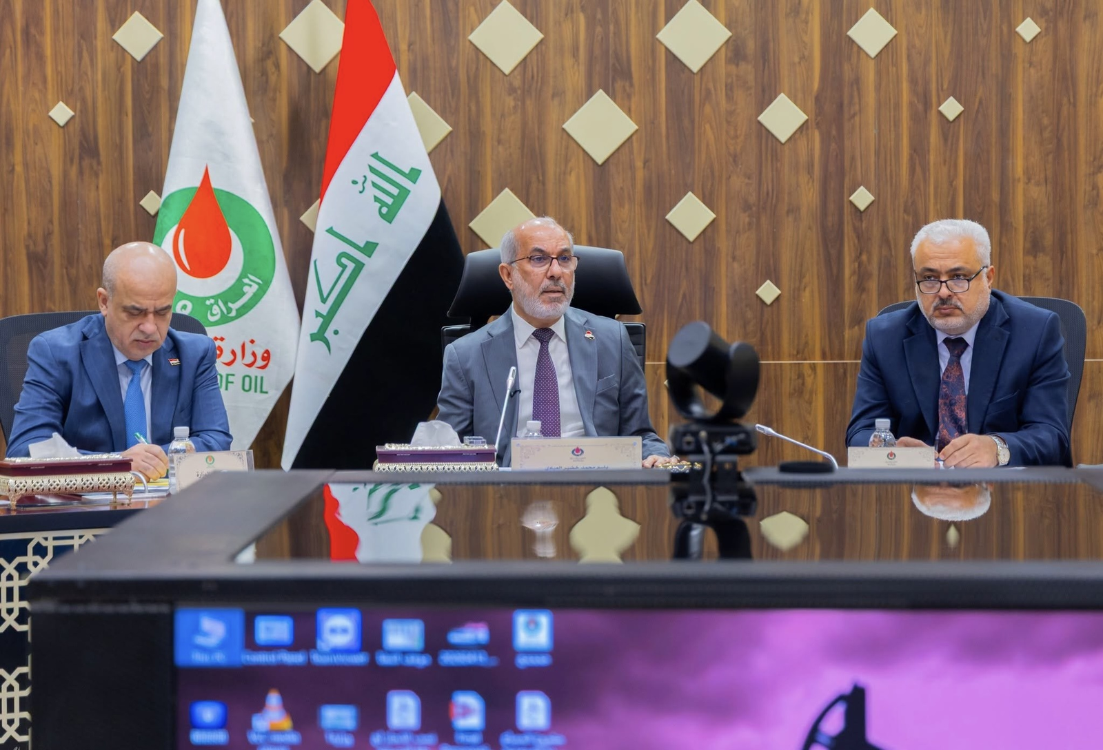 وزير النفط: صادراتنا عادت إلى معدلات ما قبل الأزمة خلال الشهرين الماضي والحالي