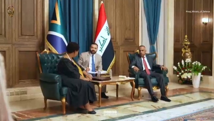 وزير الدفاع يبحث مع نظيرته الجنوب أفريقية آفاق التعاون العسكري المشترك