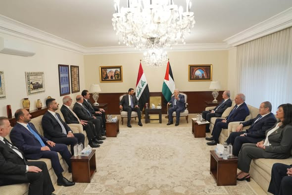 رئيس الوزراء علي الزيدي يلتقي محمود عباس رئيس الجبهة الفلسطينية