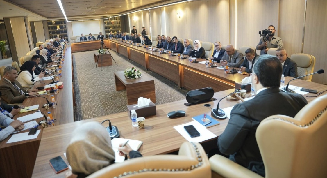مجلس محافظة بغداد يضمن مستحقات المتعاقدين لعام 2027 وصرفها بأثر رجعي